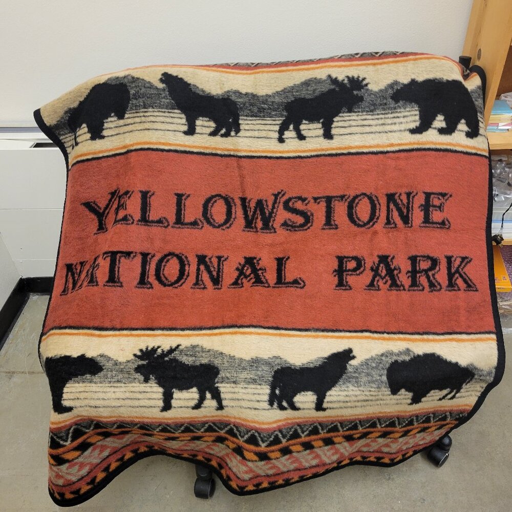 Yellowstone National Park wildlife throw blanket
